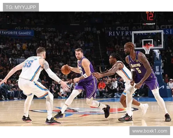 勒布朗挡拆拉开空间效率提升显著超哈登助湖人多点开花