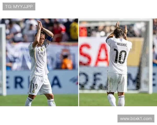 在中场组织下克罗斯与莫德里奇传球路径分散趋势