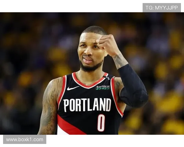 利拉德三分命中率提升显著，关键时刻影响力超越过去赛季