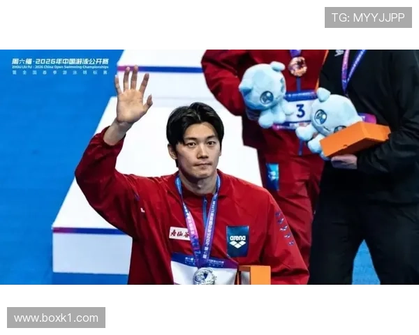 汪顺家里泳池比很多人小区还大，这日子过得我酸了