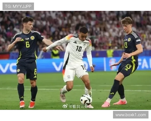 维尔茨与穆西亚拉：战术角色与比赛影响力差异解析