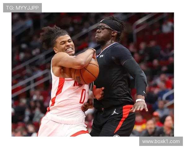 约翰·沃尔利用突破发动快攻拉开空间，提升球队关键时刻进攻效率