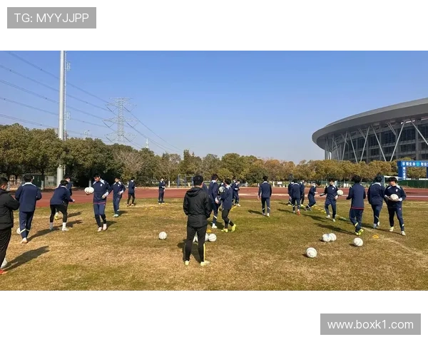 五人制足球规则中守门员持球超时的判罚标准