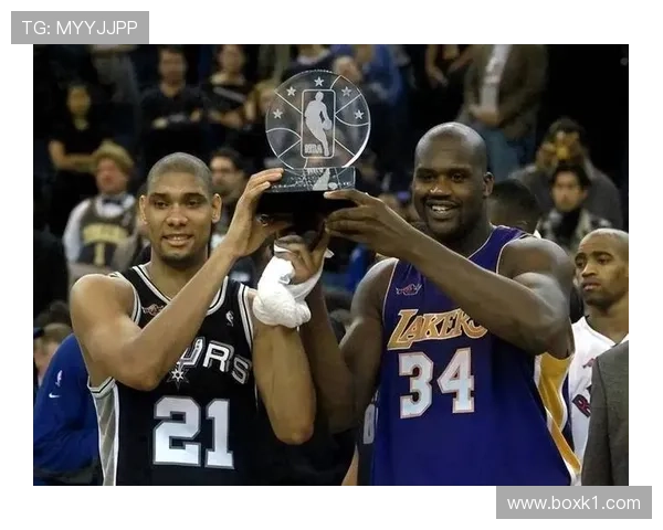 低位单打造就高效得分，奥尼尔胜过挡拆型中锋