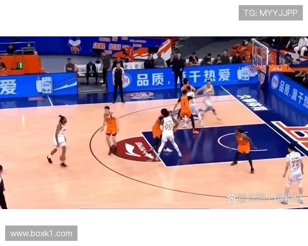 篮球持球启动规则详解:怎样算走步违例? 篮球持球启动规则详解:怎样算走步违例?